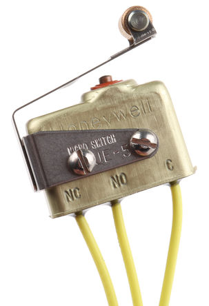 RS Pro - 468-3851 - RS Pro 468-3851 ˫ ָܸ ΢, 7 A @ 250 V 		