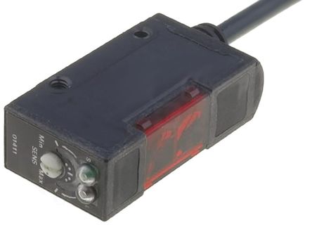 Omron - E3S-AD81 - Omron 10  200 mm LED Դ ״  紫 E3S-AD81, PNP, IP67		